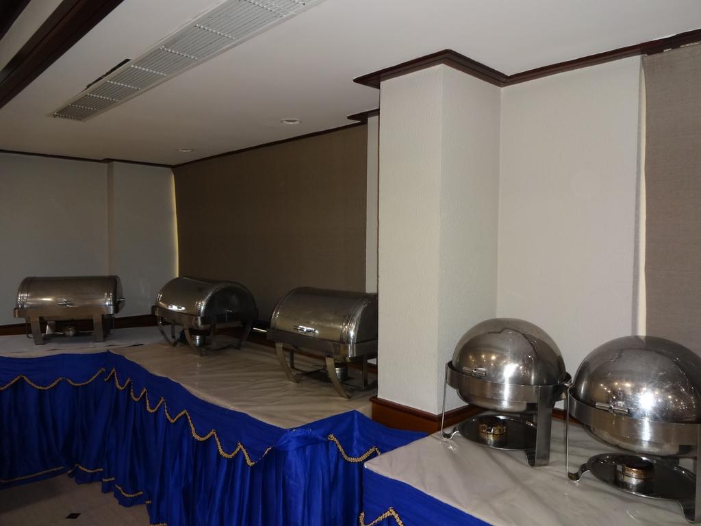 Keys Select By Lemon Tree Hotels, Malabar Gate, Kozhikode Zewnętrze zdjęcie